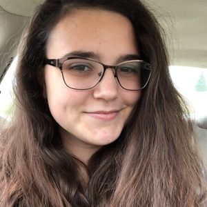 Meet your Posher, Kellie